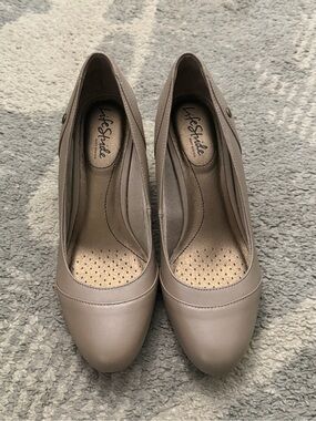 Life Stride Women's Taupe Low Heel Wedges